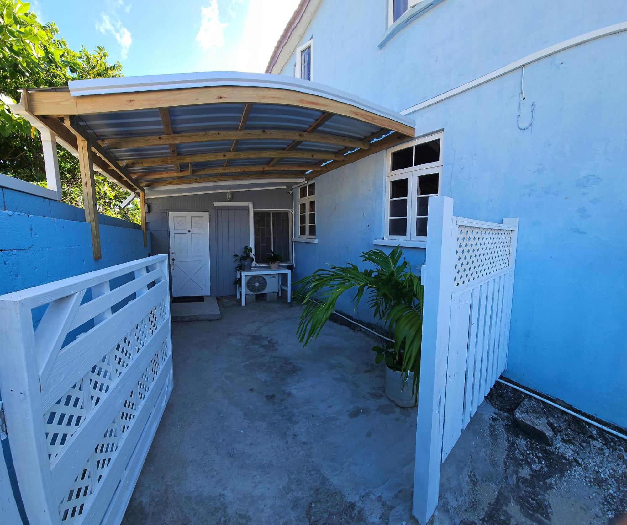 Gloria'S Mini Hideaway Apartment Крайст Чърч Екстериор снимка